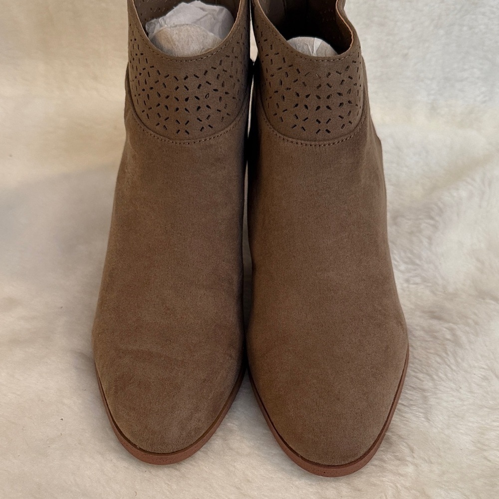 Violet & Red Jackson Lazer Cut Topline Booties In Taupe Faux Suede - Picture 3 of 16